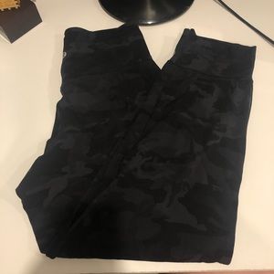 LULULEMON ALIGN CROP JOGGERS